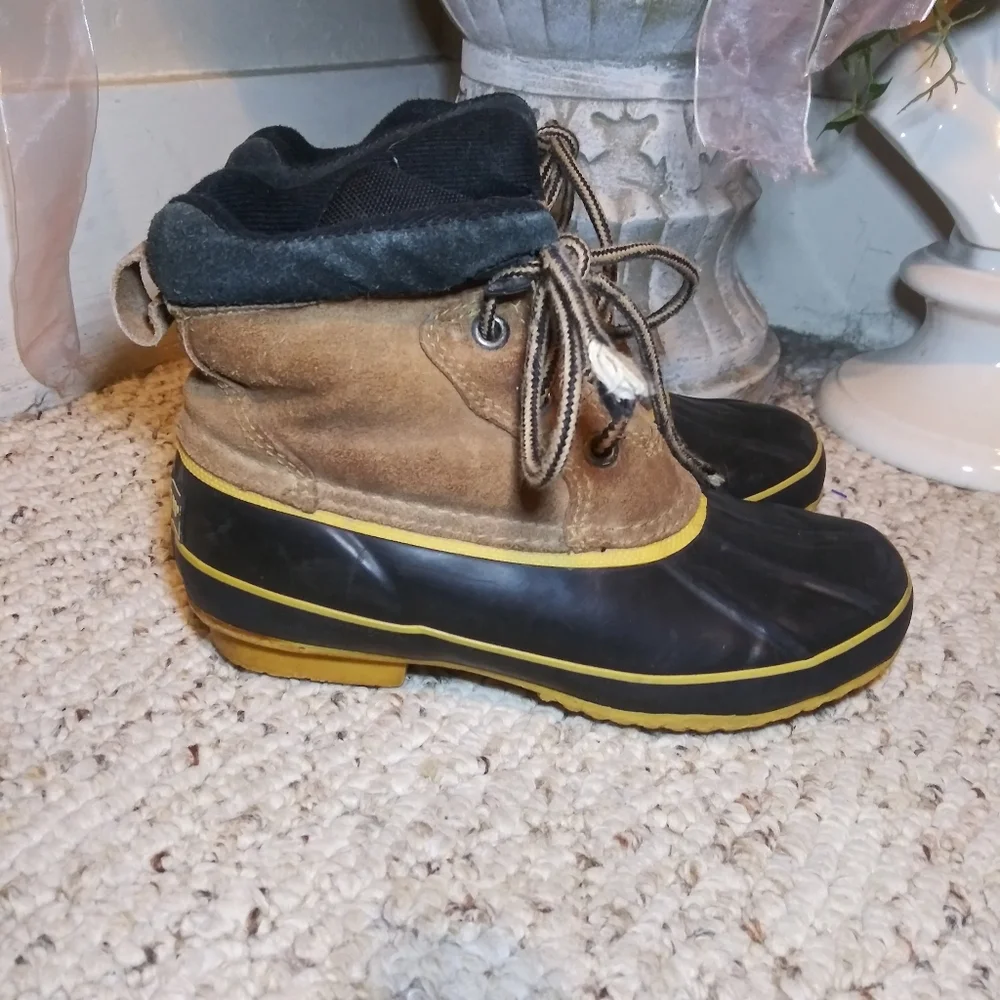 3/$18 Explorers Kid's Suede & Rubber  Duck Boots